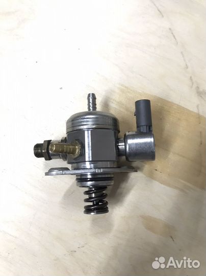 Насос тнвд 06K127025E Passat B8,1.8 TSI