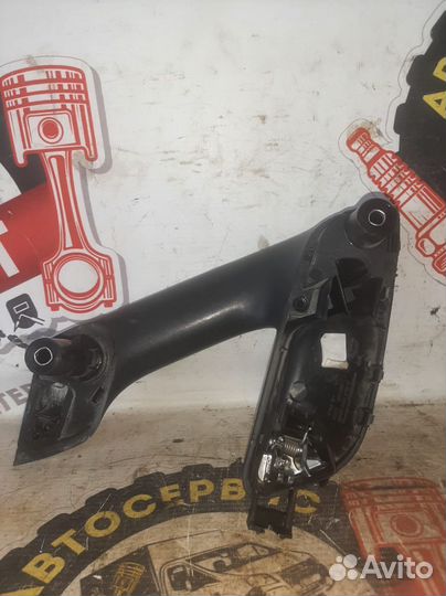 Ручка двери внутренняя передняя левая Volkswagen