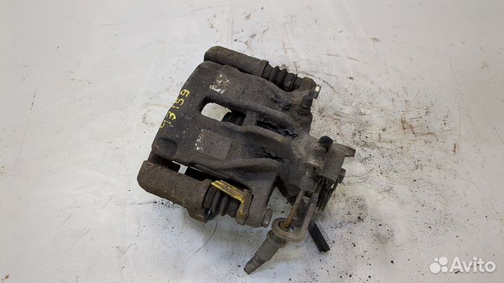 Суппорт Opel Vivaro, 2015