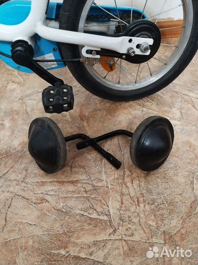 Велосипед детский четырехколесный