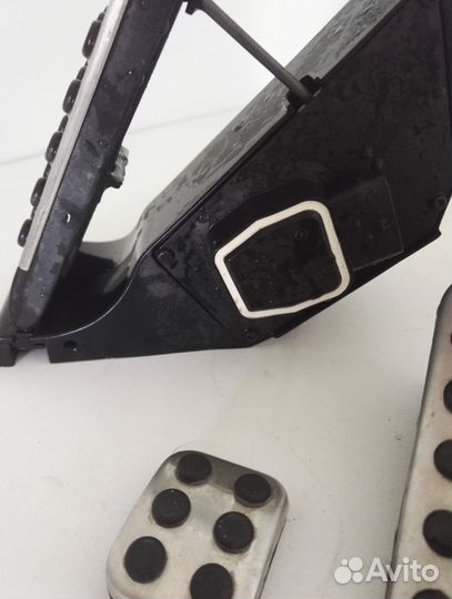 Накладки на педали AMG Мерседес W204 W212 W207 CLS