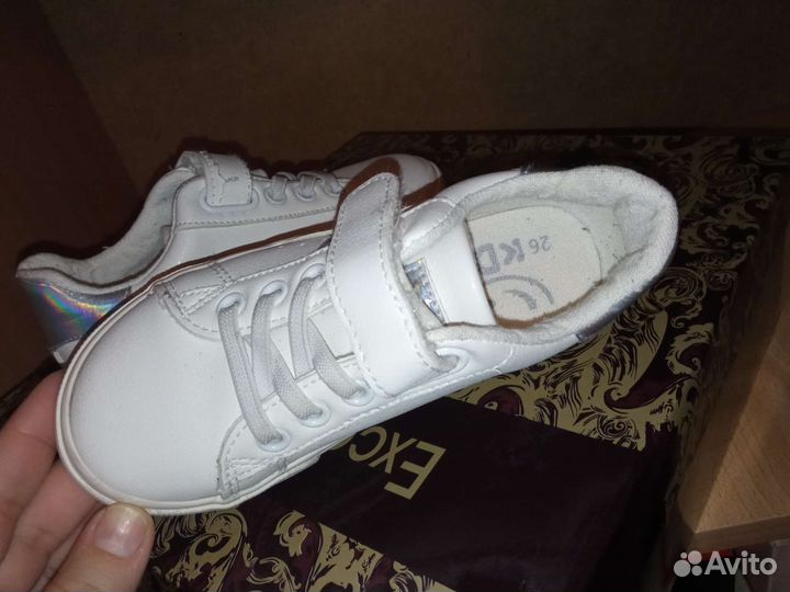 Кроссовки детские