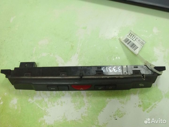 Кнопка аварийной сигнализации Land Rover Discovery