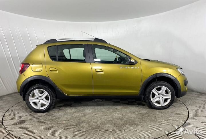 Renault Sandero Stepway 1.6 AMT, 2015, 109 001 км