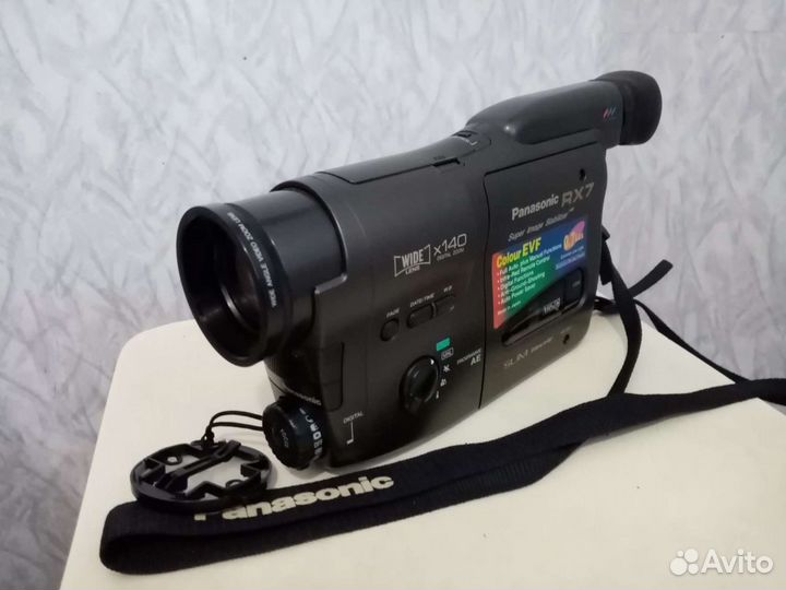 Видеокамера Panasonic RX7