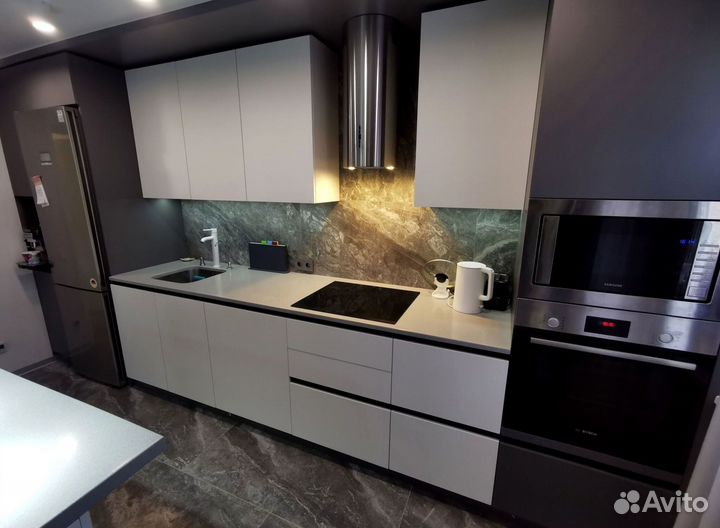 Прямой кухонный гарнитур 