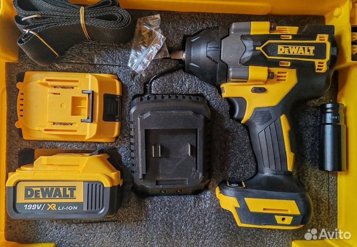 Аккумуляторный гайковерт DeWalt 800 Нм (Арт.21237)