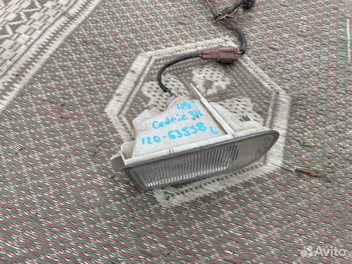 Фара противотуманная Nissan Cedric 34