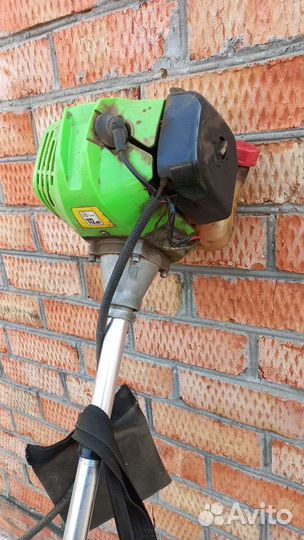 Лескатример с леской