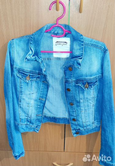 Джинсовая куртка женская