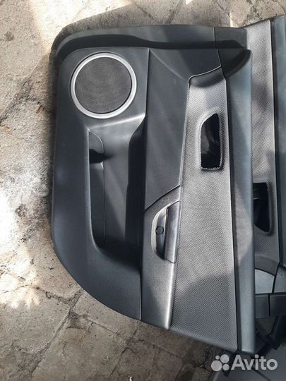 Задние Обшивки дверей мазда 3 хэтчбек
