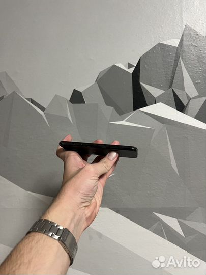 iPhone 11 Pro, 64 ГБ