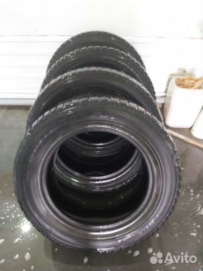 Dunlop SP Winter Ice 01 265/60 R18