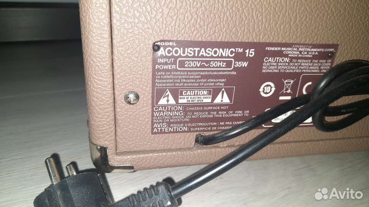Гитарный комбоусилитель fender acoustasonic 15 35W