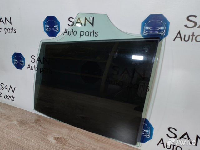 Стекло двери заднее левое Bmw 5 F10 N52B25 2011