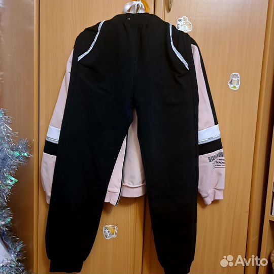 Спортивный костюм для девочки