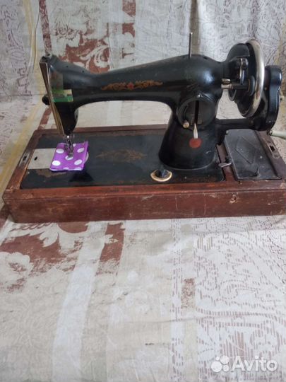 Швейная машина zinger