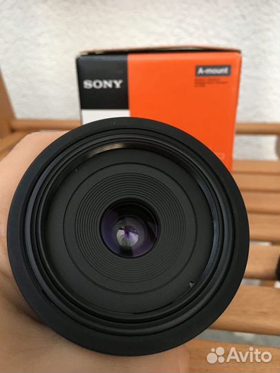 Sony 30mm f/2.8 DT Macro SAM (SAL-30M28)