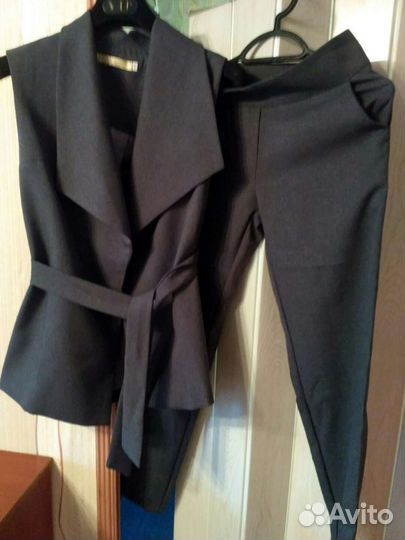 Костюм брючный