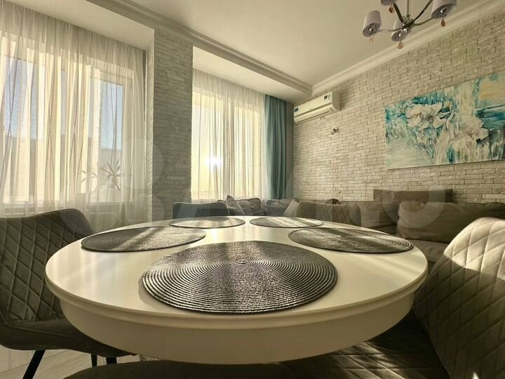 3-к. квартира, 74 м², 14/17 эт.