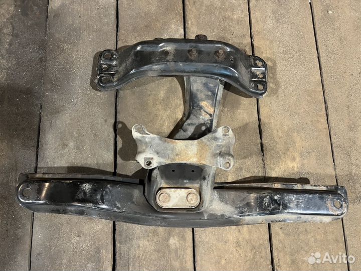 Балка МКПП impreza gh8 (вертолет)