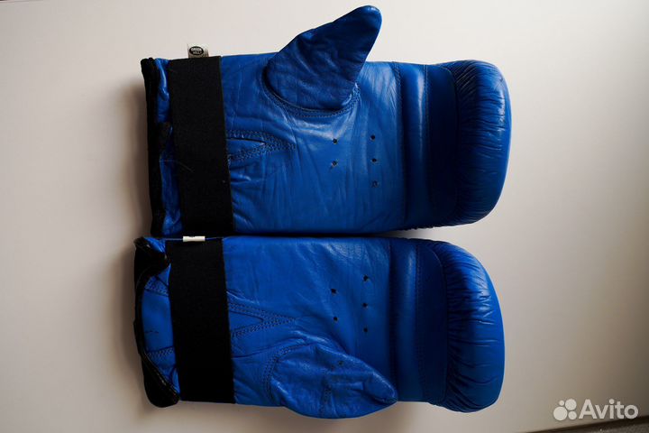 Боксерские перчатки снарядные