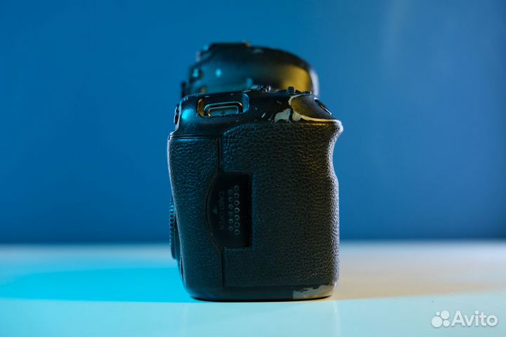 Canon EOS 5D Mark III body