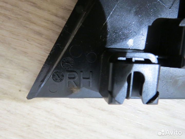 Накладка двери задняя Hyundai Solaris 2