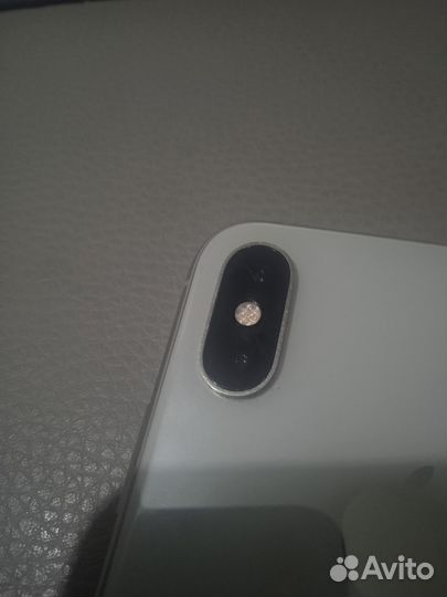iPhone Xs, 64 ГБ