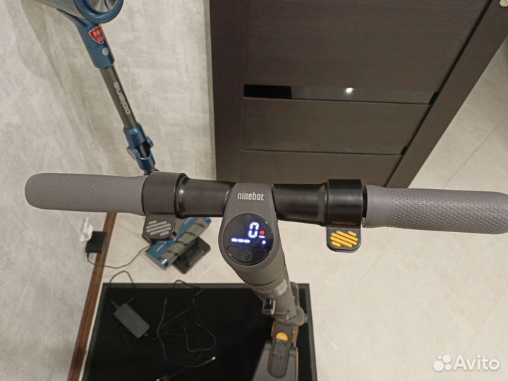 Электросамокат ninebot e25a