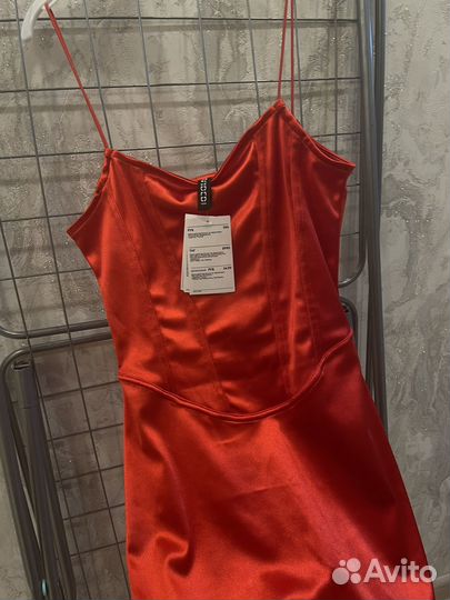 Платье мини H&M 42 размер