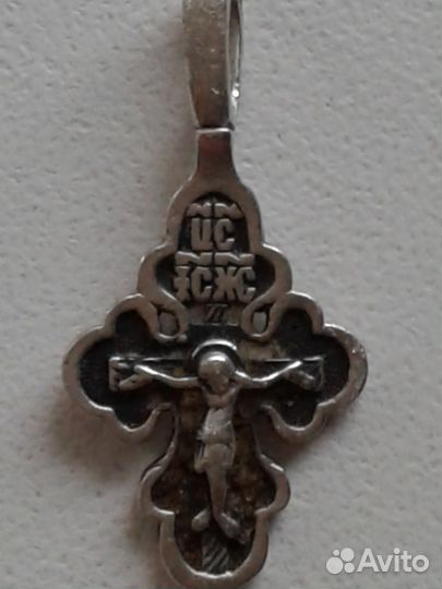 Серебряный крестик