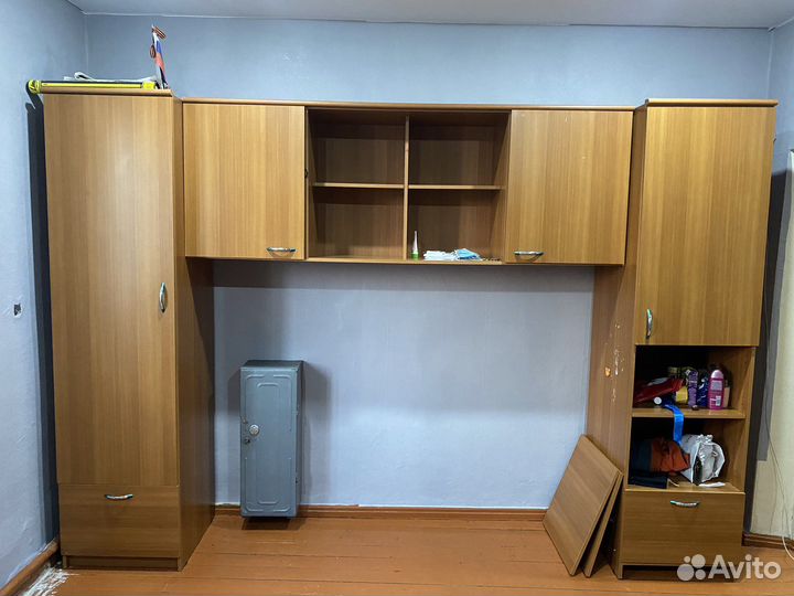 Стенка в гостиную