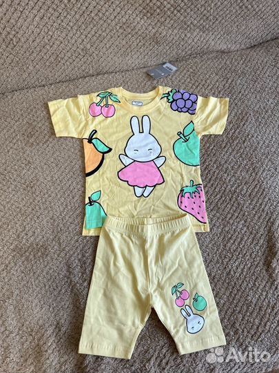 Костюм на девочку новый