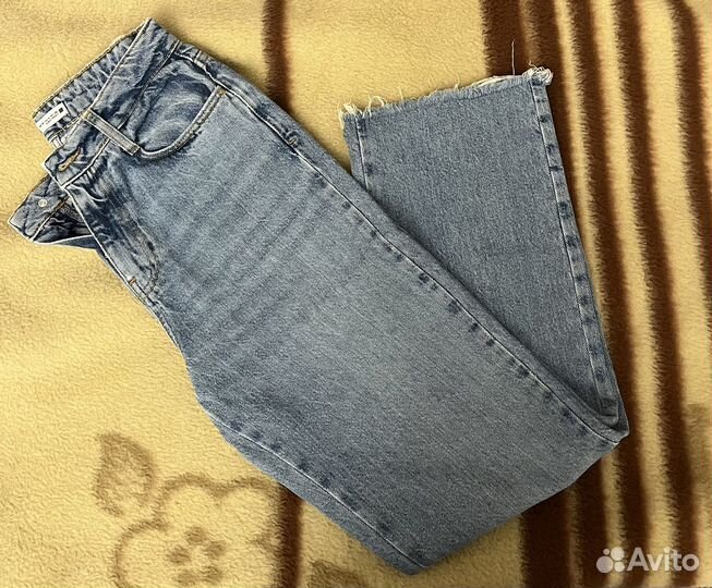 Джинсы zara 36 прямые