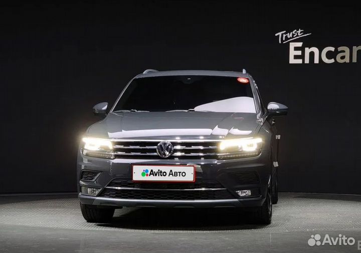 Volkswagen Tiguan 2.0 AMT, 2021, 40 190 км