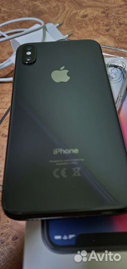 iPhone X, 64 ГБ