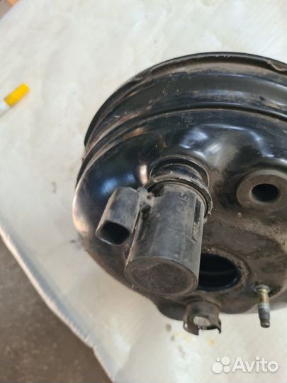 Вакуумный усилитель тормозов Chrysler 300C