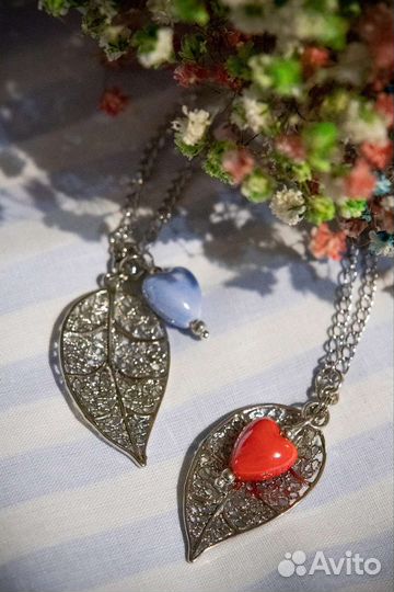 Ожерелья и подвески