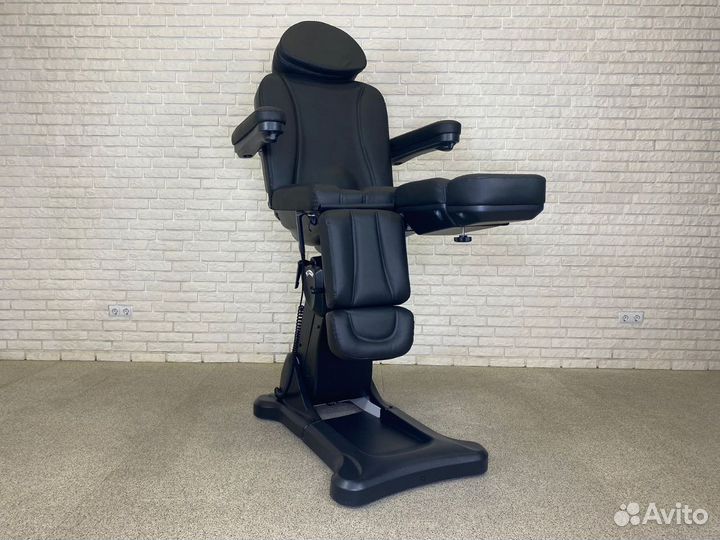 Педикюрное кресло Thomas Black, 3 мотора DL-2960
