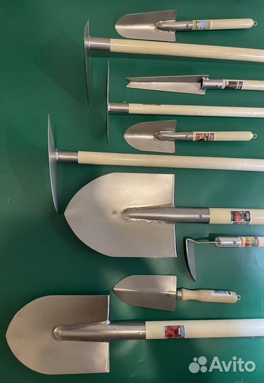 Инструмент: лопаты, тяпки, совки и др