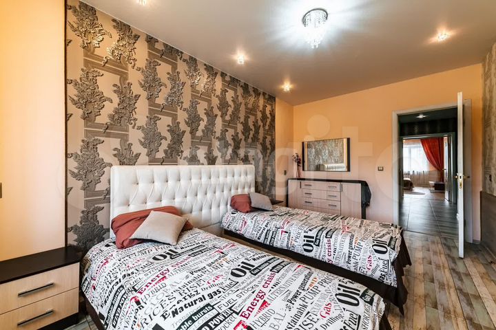 2-к. квартира, 65,9 м², 3/6 эт.