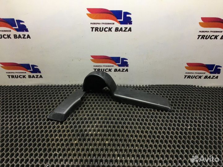 Крышка кронштейна зеркала левая