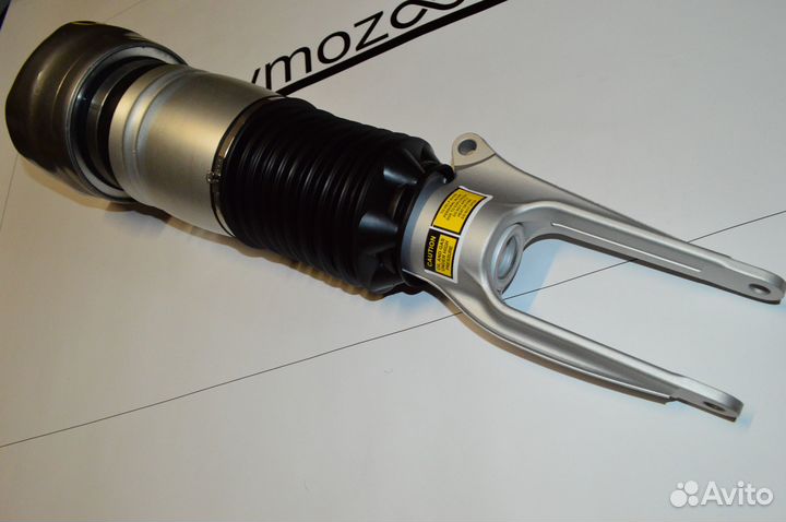 Пневмостойка передняя левая Porsche Panamera 970