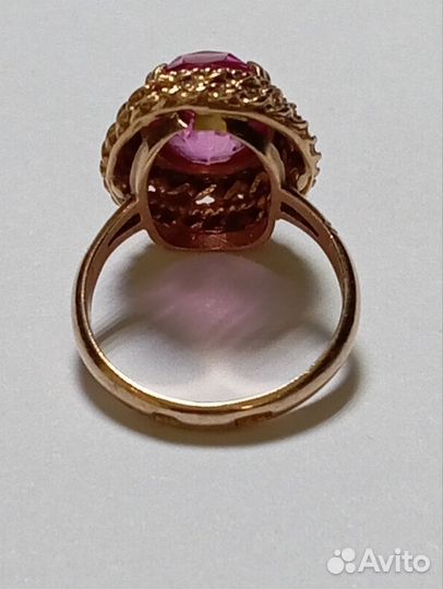 Золотое кольцо с камнем СССР \583\ Т22550