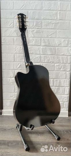 Гитара черная