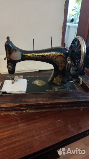 Швейная машина norhmann