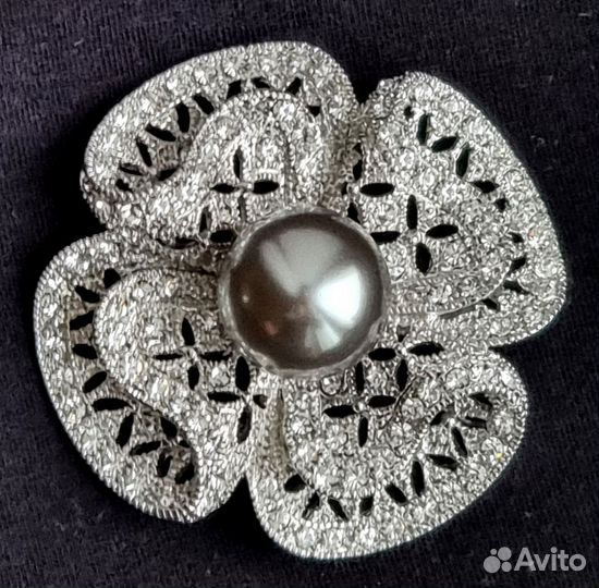 Брошь с жемчугом новая Япония