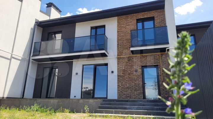 Таунхаус 123 м² на участке 4 сот.