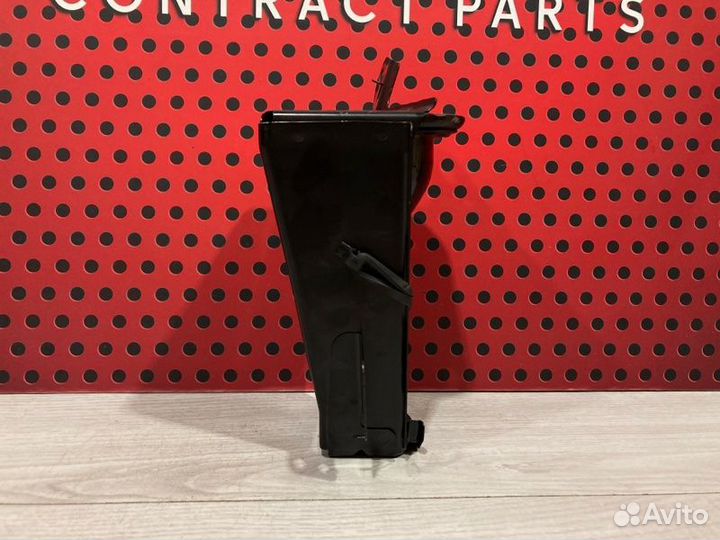 Домкрат Toyota Land Cruiser 200 2015